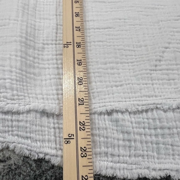 Mododoc White muslin Straight Cut Top with Spliced Neckline - Picture 11 of 14